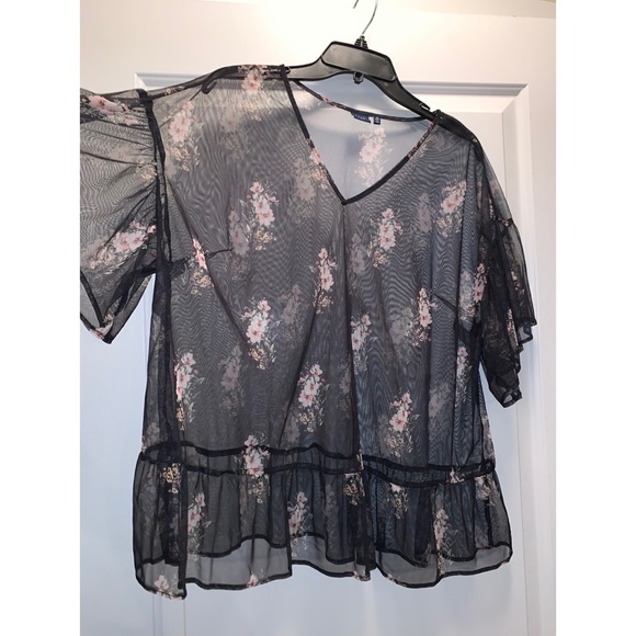 Sheer floral v-neck tee - Picture 1 of 3